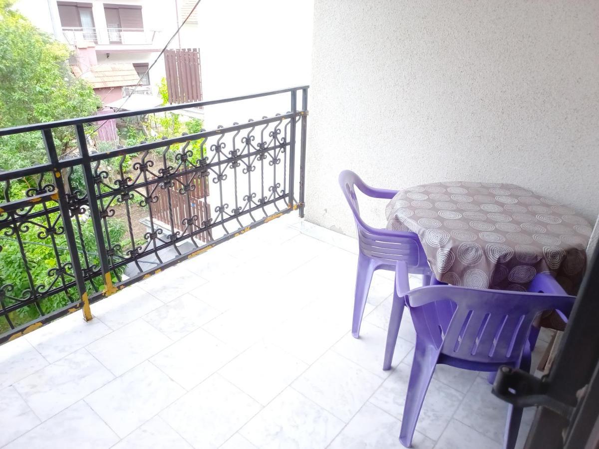 Nikola Apartment *