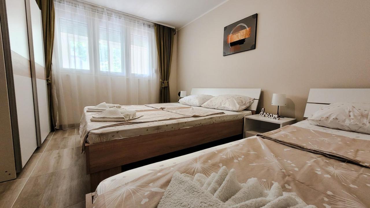Nikola Apartment