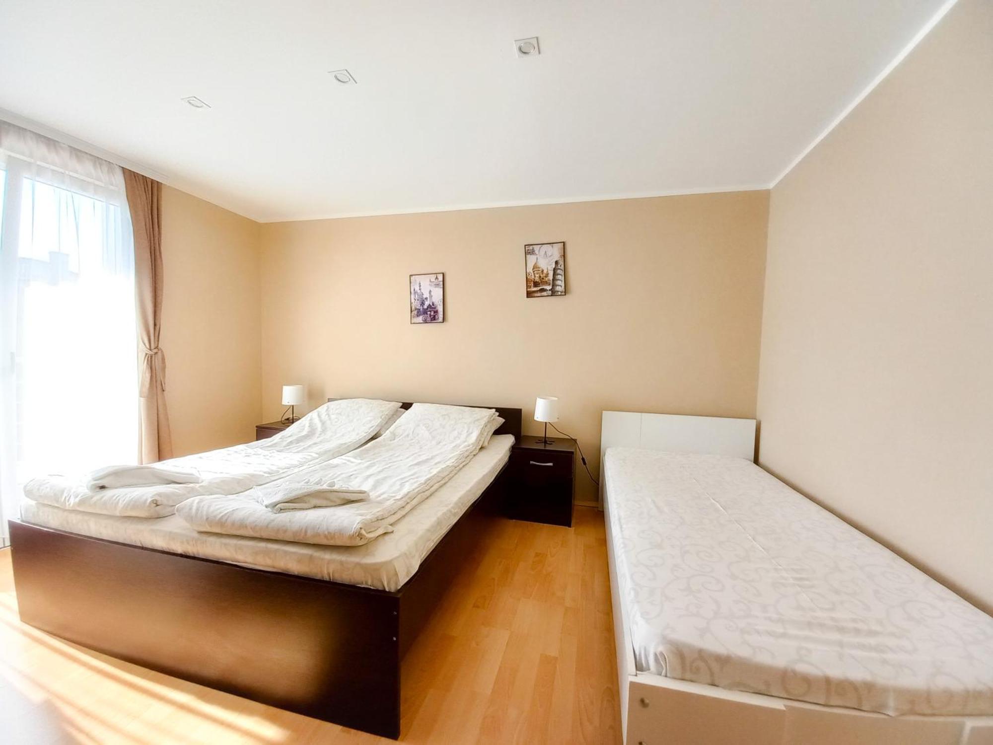 Nikola Apartment